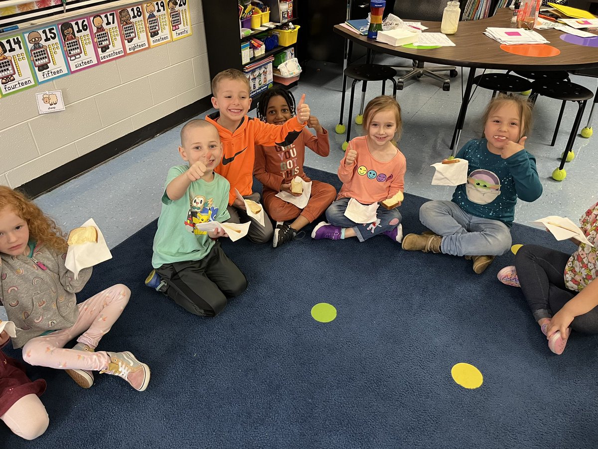 MrsMayberryCrew's tweet photo. Today in Kindergarten we made homemade butter to wrap our science and social studies unit on farms and farm animals. It was taste tested and kid approved!! @school_walter https://t.co/q01tdQGnZl