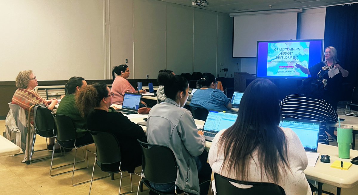 OKErinDBailey's tweet photo. #grant Budget Training was a success today! We started off with a great message of inspiration and gratitude. We ended with Math Homework. #igpd #training #kickoffsnap https://t.co/BGrW33KsNT
