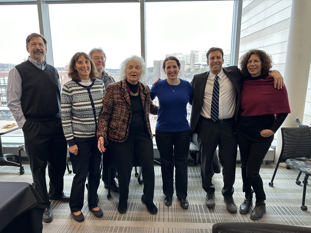 Lauren Fishbein tweet media