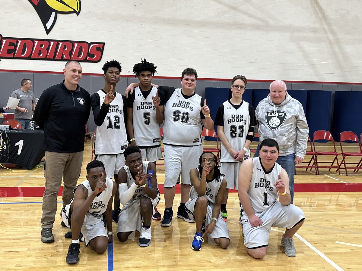 D99Hoops's tweet image. Your Team 1 State CHAMPIONS for their division!!!