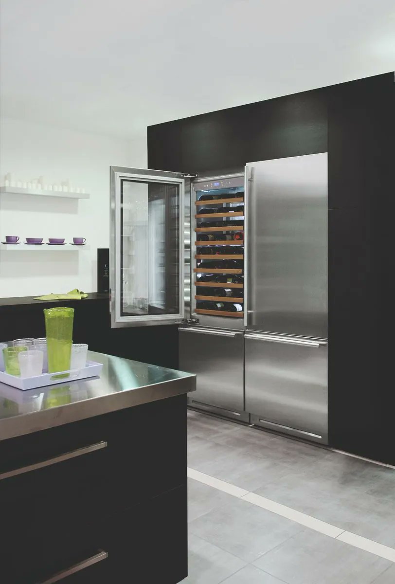 There is so much to love about this kitchen we don’t even know where to start! How about this integrated fridge!

Featuring @fhiaba_official luxury fridges.

#westcoasthome #integratedfridge #integratedappliances #trailappliances #kitch… buff.ly/3klvkMX…