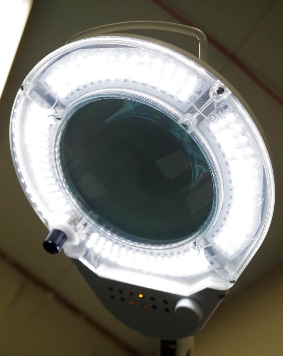 TouchTEK_PRD's tweet image. #DesignSparkPCB でアートワークして、
#JLCPCB 様でアルミ基板を作ってみました。
10枚で送料含めて、1,400円ぐらいで作れたので、
想い描いたモノを形にし易いです。
基板がアルミなので、ホットプレートの実装が、
あっという間でした。。