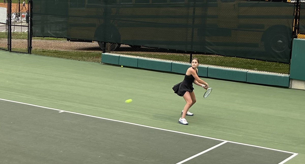 HHSTennis tweet media