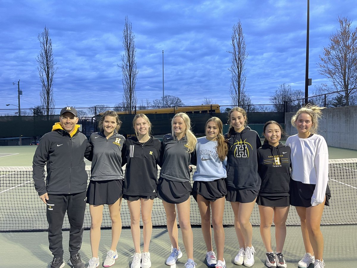 HHSTennis tweet media