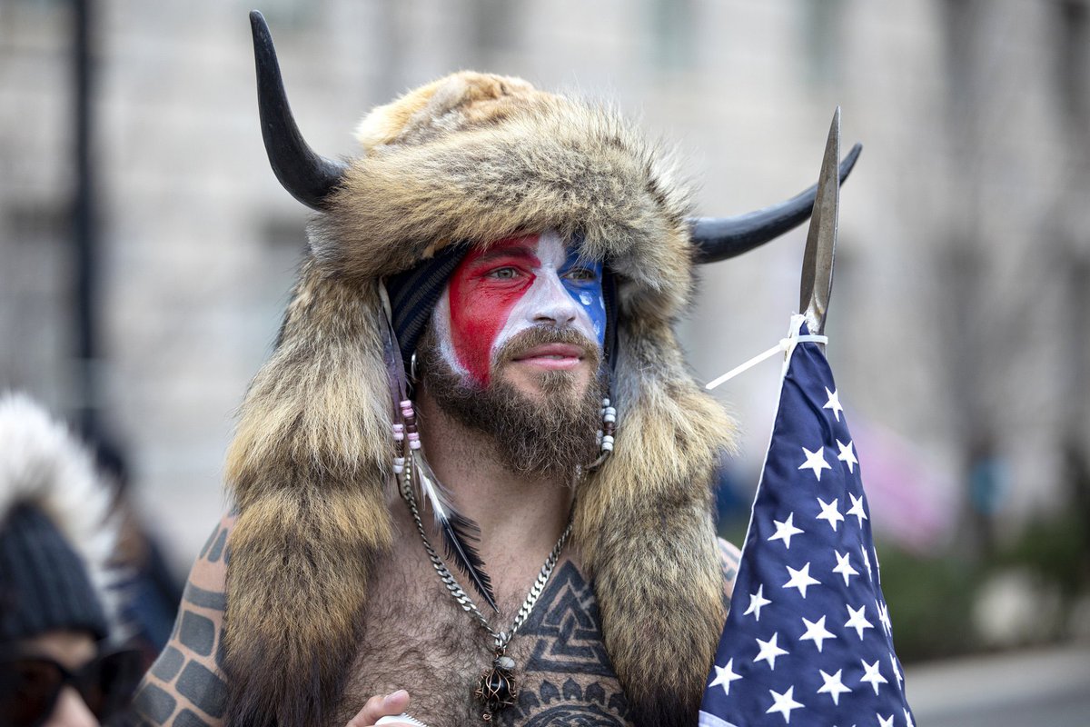 sues86453's tweet image. #FreeJacobChansley let’s get it trending!