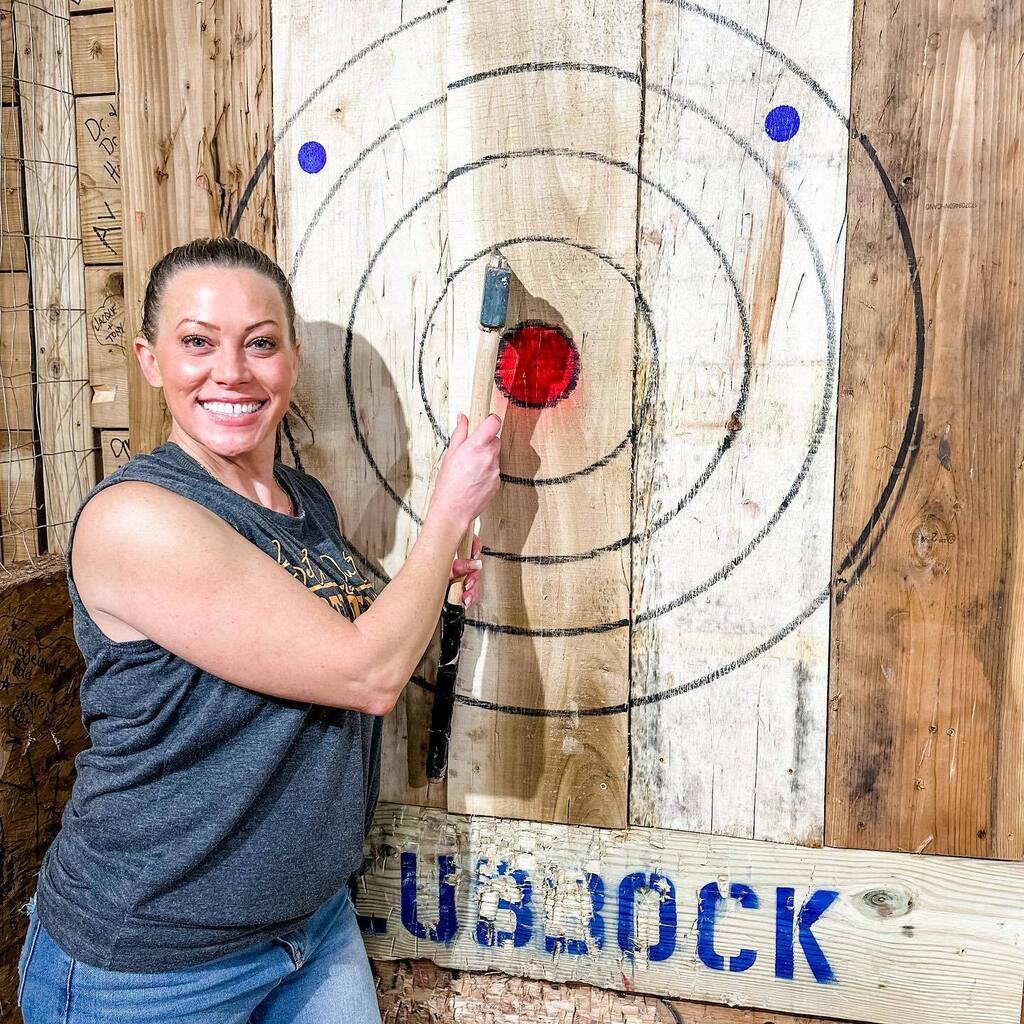 Super fun time last night with the GTB girls throwing axes and making friends. I had no idea how fun axes could be.  Lol.  #grabaxxes #badaxegals #galsthatbrunch instagr.am/p/CpoIdJQueY7/