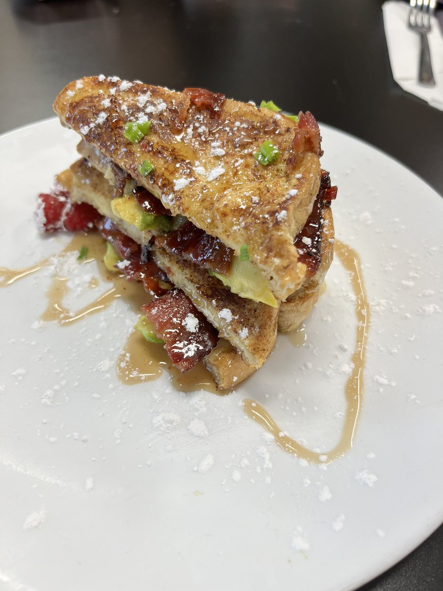 mrsbertroche's tweet photo. Culinary 3’s breakfast sandwich creations were an egg-cellent way to kick off spring break! They got to come up with their own creations ranging from French Toast Monte Cristo’s to Chicken and Waffles! 🍳 🧇 🥓🥞 @JohnstonCSD @JCSD_JHS https://t.co/YL03E6sBNe