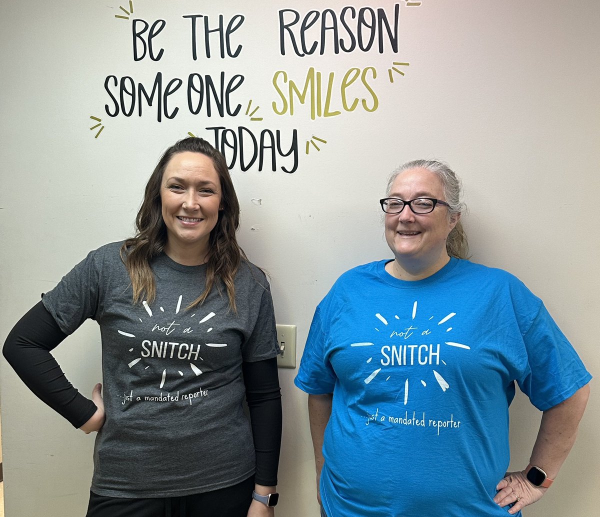 denise_goller's tweet photo. This shirt!!! Thanks for twinning with me Mrs. Woosley! https://t.co/YL9vxVX2Nb