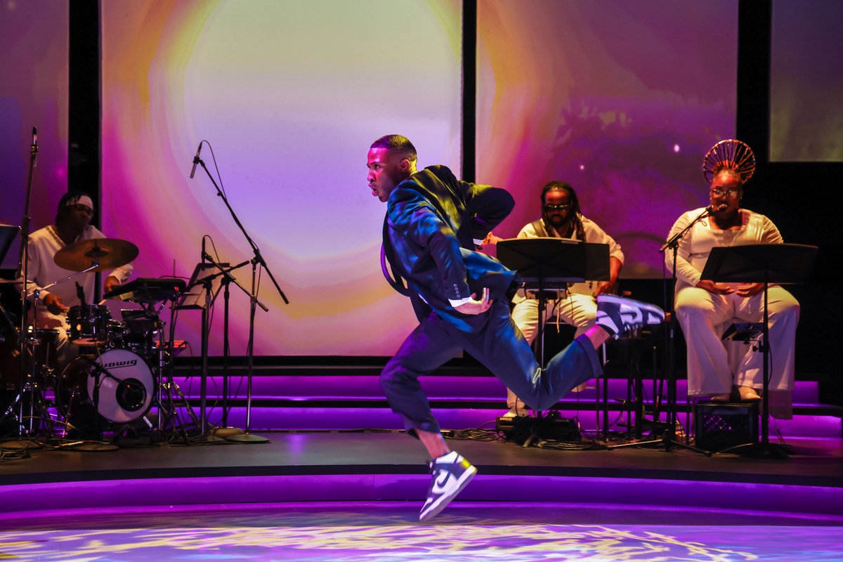 huthphoto's tweet photo. Did you see @playmakersrep "They Do Not Know Harlem" by by Tristan André & directed by Kathryn Hunter Williams ?
Check out our gallery here:
https://t.co/ooda01ln6N
#TheatrePhotographer #Theatre #dance #ChapelHillNC #ASMPnc @asmp #newplay https://t.co/5jNs529KPu