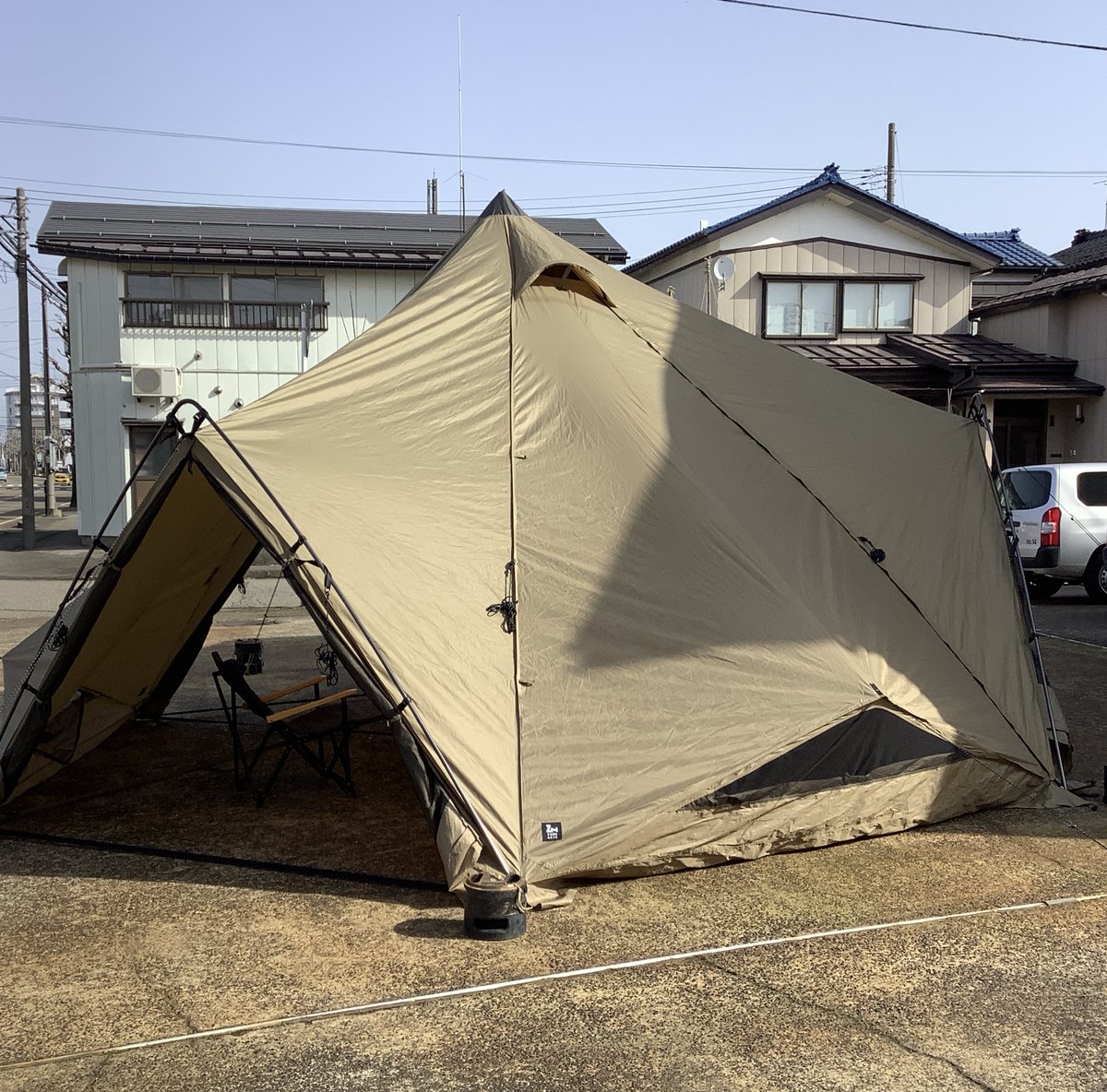 odsparrmark's tweet photo. おはようございます♪
すっかり春めいたこの頃
本日は久しぶりにZANE ARTS ZEKU Lを
設営しお客様のご来店をお待ちしております。
#zanearts
#zekul
#アウトドアショップパーマーク https://t.co/7v9PWoD83g
