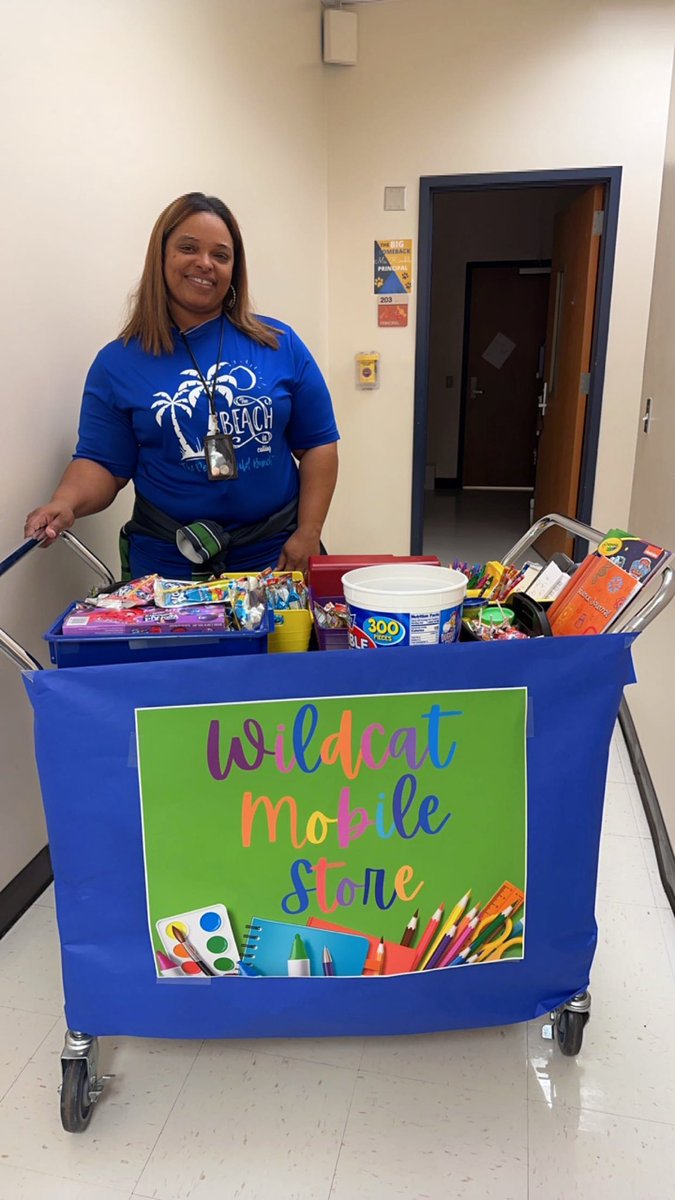 Litlovelogic's tweet photo. Happy SEL Day 💙. Today was amazing …a perfect Spring Break send off. Thank you @MsAmandaGHines for all the gifts and affirmations 😘.  #SELday #SpringBreak2023 @Hilliard_ES @ErikaKimble  @ToniTate01 @ypaytonp @HISDElementary2 @HISD_Wraparound https://t.co/Ap3AAUus5B
