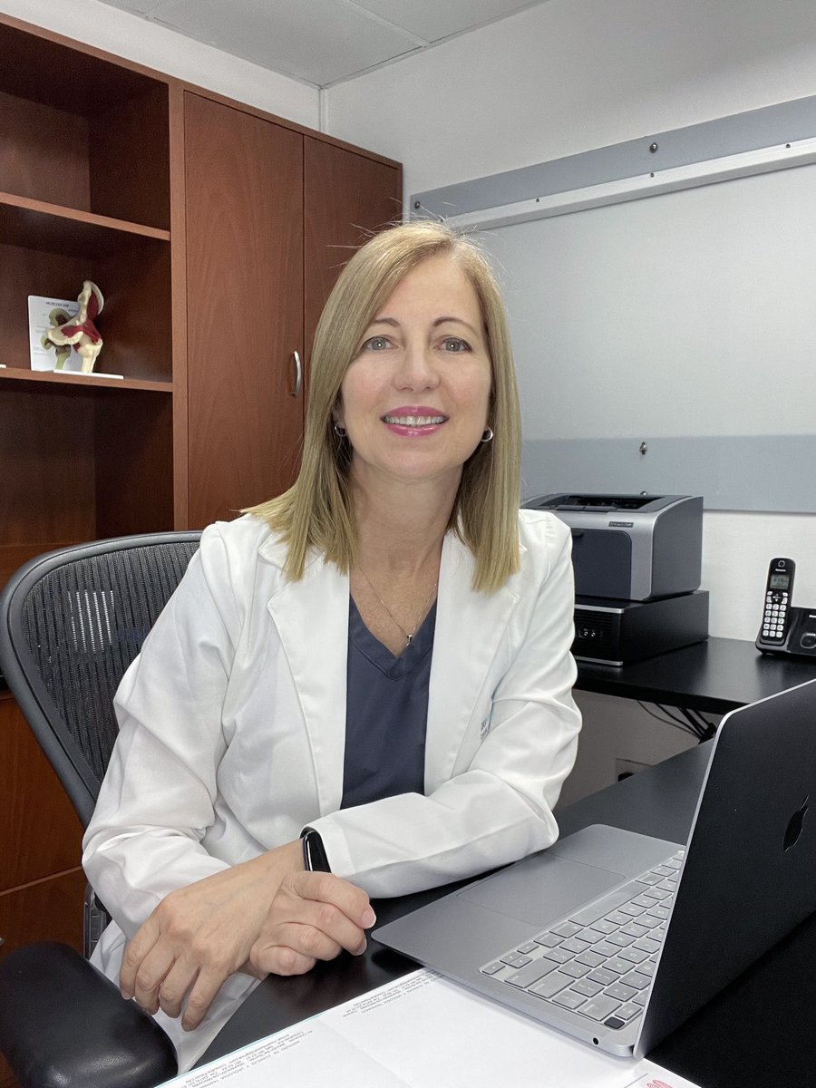 Y hoy celebramos nuestro  día los médicos en VENEZUELA ¡ Felicitaciones a todos mis colegas ! #soymedicovenezolano