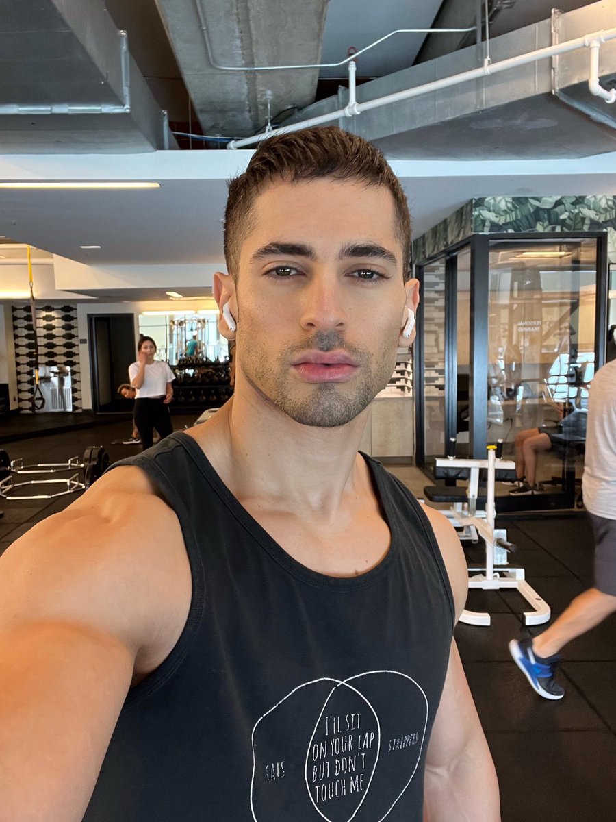 Smooth 🍑 POV (@xclusivep0v) on Twitter photo 