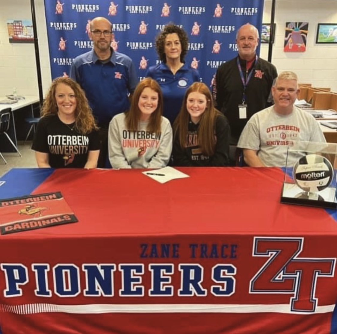 Official signing: ZTHS senior 🏐 🥎 standout Lexi Scott will continue her volleyball career @Otterbein @OtterbeinSports