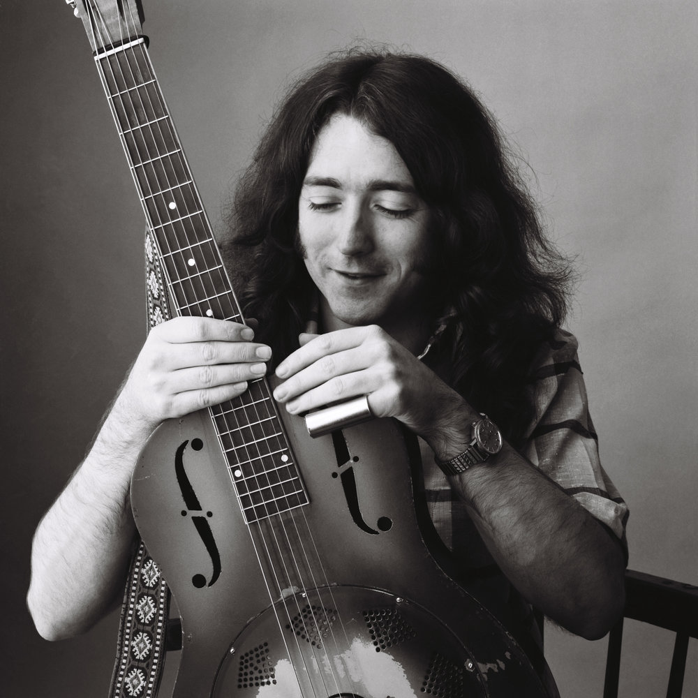 Trauerkraut's tweet photo. My #Saturday #Irish #Blues #rock #masterpiece #Abum is: 'Irish Tour '74'" (1974) https://t.co/24v6BY9cyF by Rory Gallagher [1948-1995] https://t.co/ez8dkpD0l6