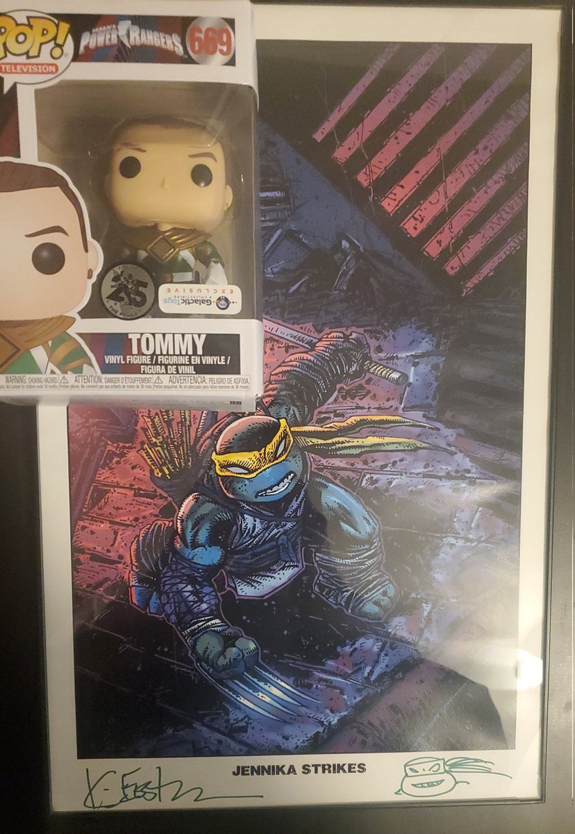 ALpez420's tweet photo. #CHC #CollectorsHelpingCollectors m

Giveaway!

Got a signed Kevin Eastman TMNT Jennika Strikes PRINT and a Tommy Green Ranger funko pop (box not mint)

All you gotta do is like and retweet for your chance to win!! 

Ends Sunday 3/12/2023 https://t.co/YSbsrBDils