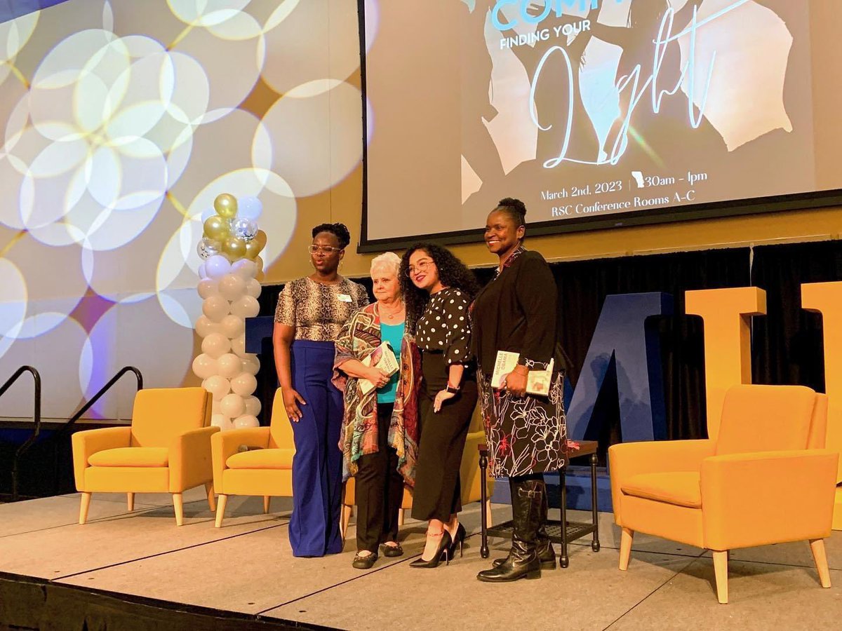 ¡Mujeres De Acción! tweet media