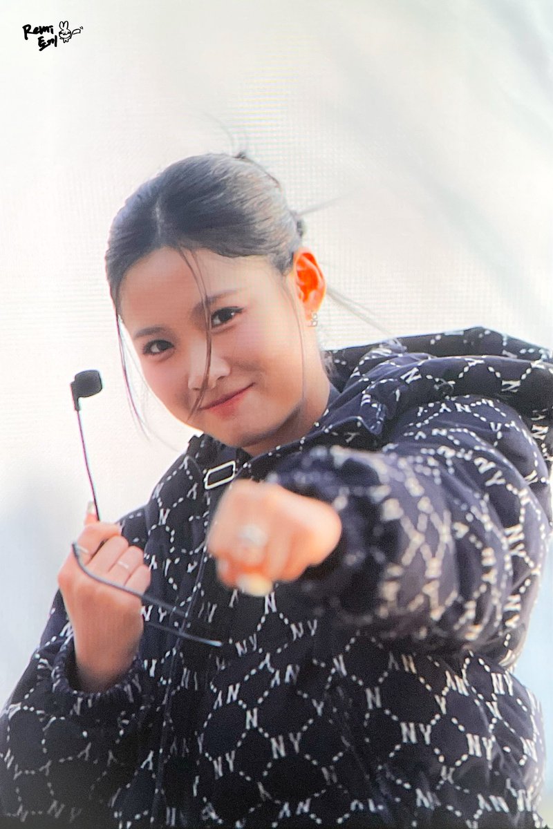 010426com's tweet photo. 230311 미니팬미팅 프리뷰 ♡

かわいい 🥹

#체리블렛 #CherryBullet
#레미 #REMI
@cherrybullet https://t.co/MH1uYQLk9J