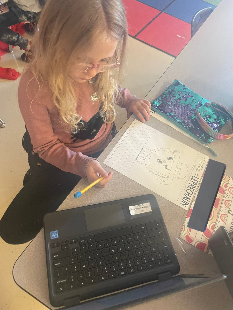 Mrs. Kelley Freedom Elem tweet media