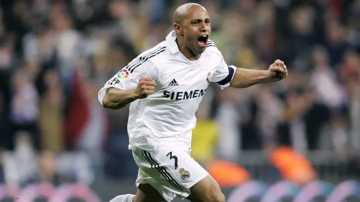 essediafoilouco's tweet photo. Par você quem foi 
o melhor LE Brasileiro:

Marcelo ou Roberto Carlos? https://t.co/qcLV7qJ3CI