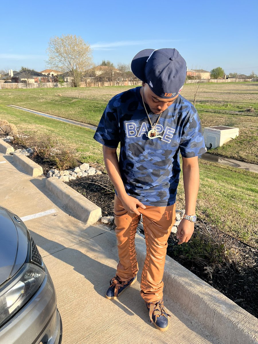 Campaign_Caam's tweet photo. Niggas Know I’m B I G  DAAWWG 🐺 ..No Sandlot‼️ #BIGDON🕊💙 #FASTLiFE🤙🏽 #ADDITUP💰 YOUNG NIGGA https://t.co/LHZyWAuqUh