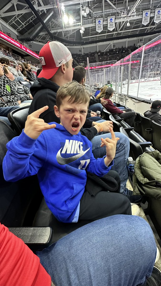 cmcatee22's tweet photo. #pumped #OmahaHKY he’s going to hate me for this!! https://t.co/SISUgBjm5w