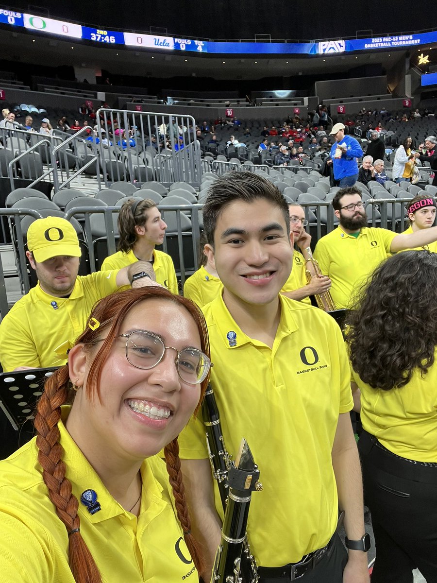 uoclarinets's tweet photo. #pac12mbb go ducks!! https://t.co/y9K3NIq5Lf