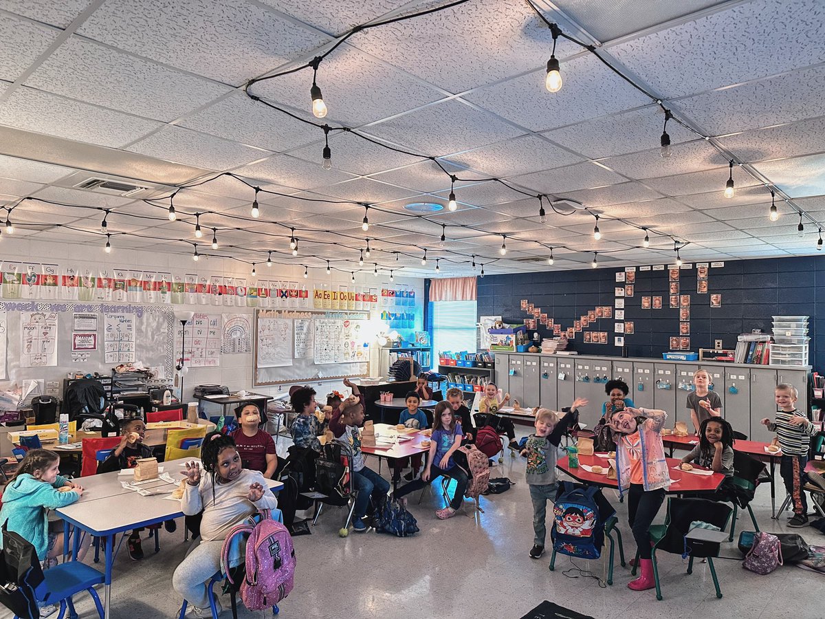 Marie Adams tweet media