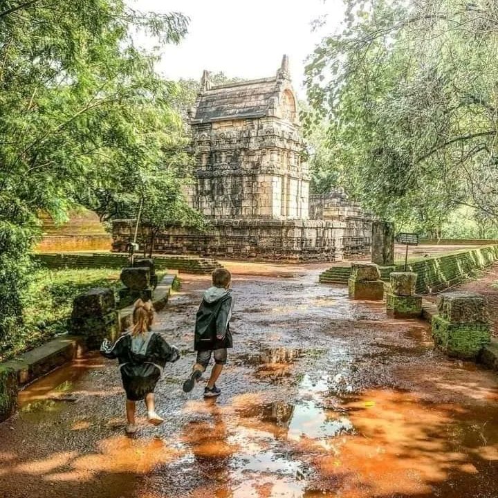 olivelankatours's tweet photo. The central point of #SriLanka  Nalanda Gedige.
#trendingreels #srilankaholidayplan #holidaysplans #srilankatour #Holidays #couplegoals #daytours #srilankatourism #srilankatravel #travel #tours #tour #travelagent #traveladdict #travelblogger #travelgram #trip #tourism #touring https://t.co/GoVjuD7PwB