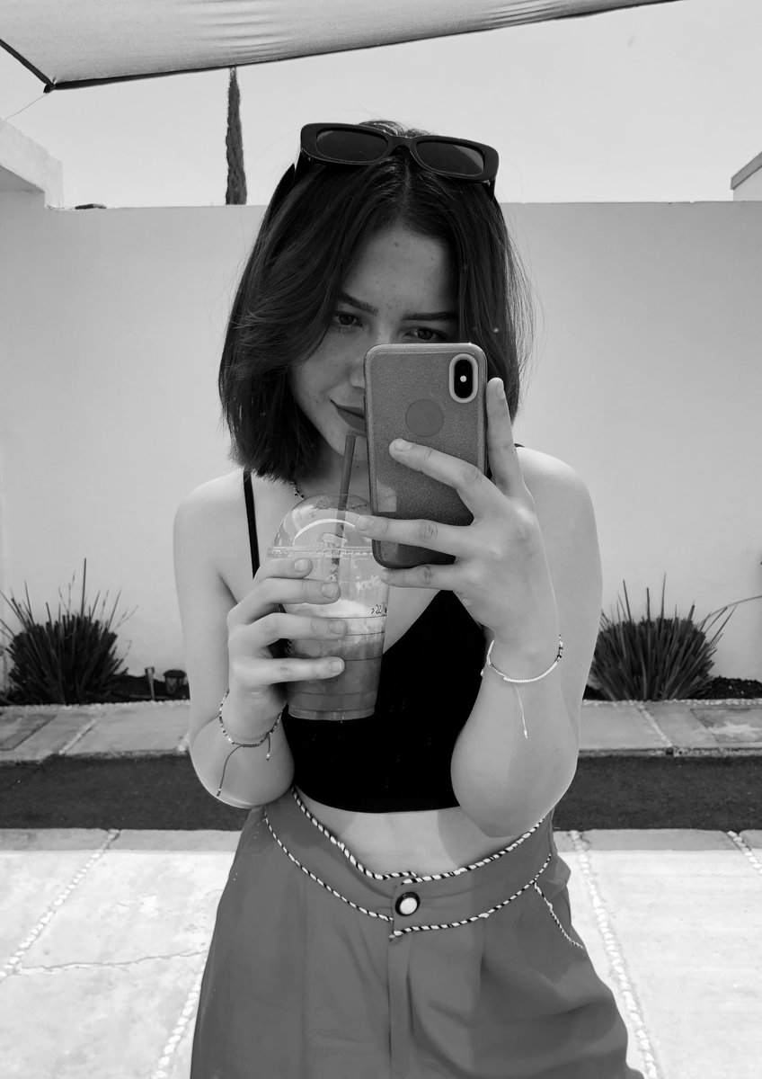 lianmel_'s tweet photo. Aveces se me olvida hacer cosas de chavas de 25. 🥴 https://t.co/bTuXicUSva
