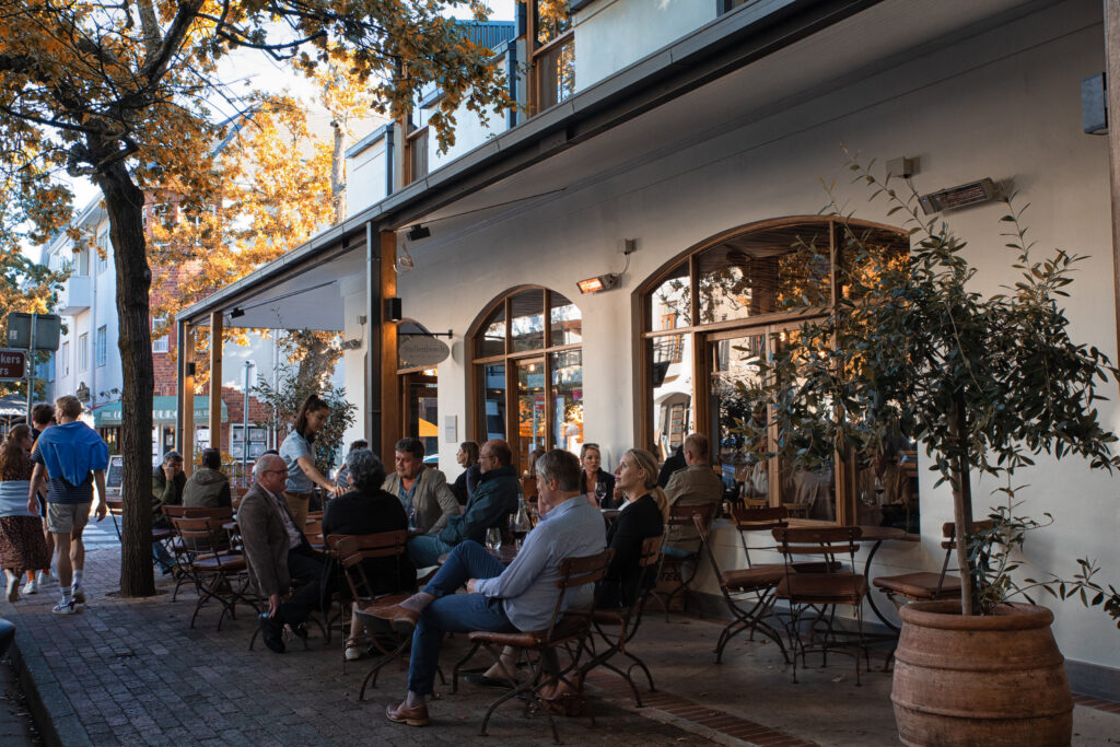 The remarkable wine bars of Stellenbosch town - have you visited yet?

wineroute.co.za/wine-bars-in-s…