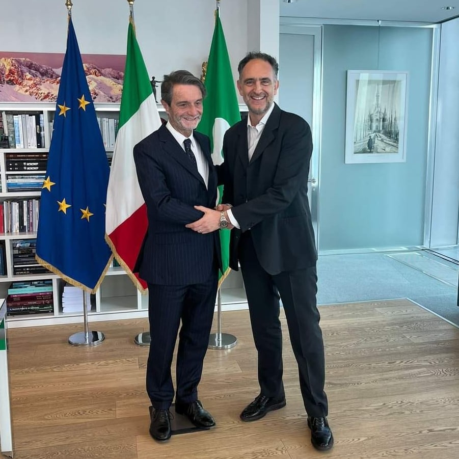 Libera Associazione Agricoltori Cremonesi (@libera_cr) on Twitter photo 🗣️Il presidente Crotti: "Auguriamo buon lavoro ad Alessandro Beduschi, nuovo assessore all'agricoltura di <a href="/RegLombardia/">Regione Lombardia</a>, con cui dovremo confrontarci sui temi di vitale importanza. Pronti a lavorare insieme garantendo la nostra disponibilità per confronto, supporto e proposte" 🗣️Il presidente Crotti: "Auguriamo buon lavoro ad Alessandro Beduschi, nuovo assessore all'agricoltura di <a href="/RegLombardia/">Regione Lombardia</a>, con cui dovremo confrontarci sui temi di vitale importanza. Pronti a lavorare insieme garantendo la nostra disponibilità per confronto, supporto e proposte"