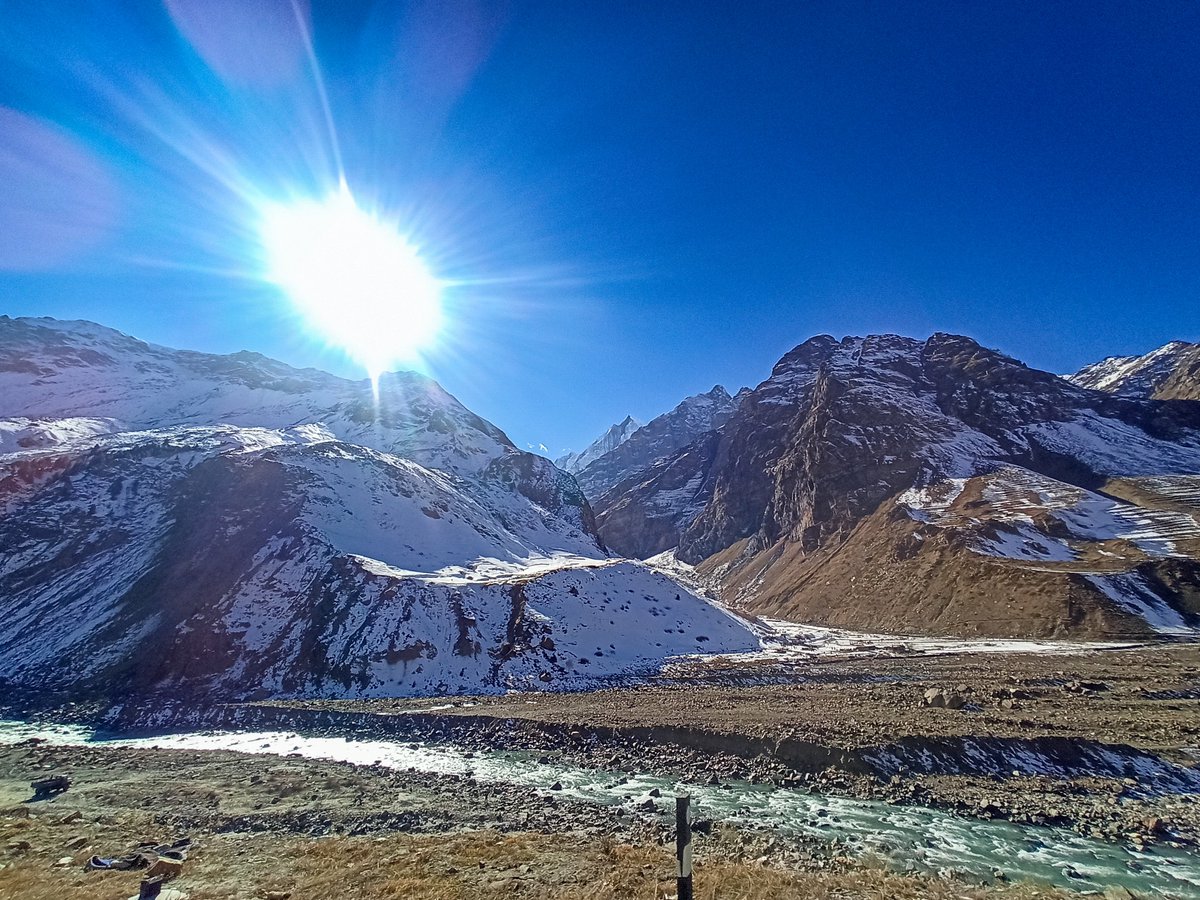 #Empowered,we make a tryst with destiny
Like the Himalayas that may crumble
yet never move an inch 
That even before one's fate is sealed
God asks us to quote our desires
To turn the impossible,a never seen phenomenon 
Into the reality of our own making 
#vss365 
<a href="/ThePhotoHour/">#ThePhotoHour</a>