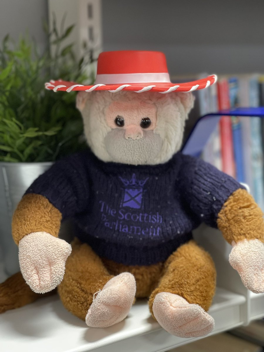 OAHLibrary's tweet photo. Book Club sometimes just runs itself 🥰@OutwoodHindley https://t.co/oH5n6oPgTq