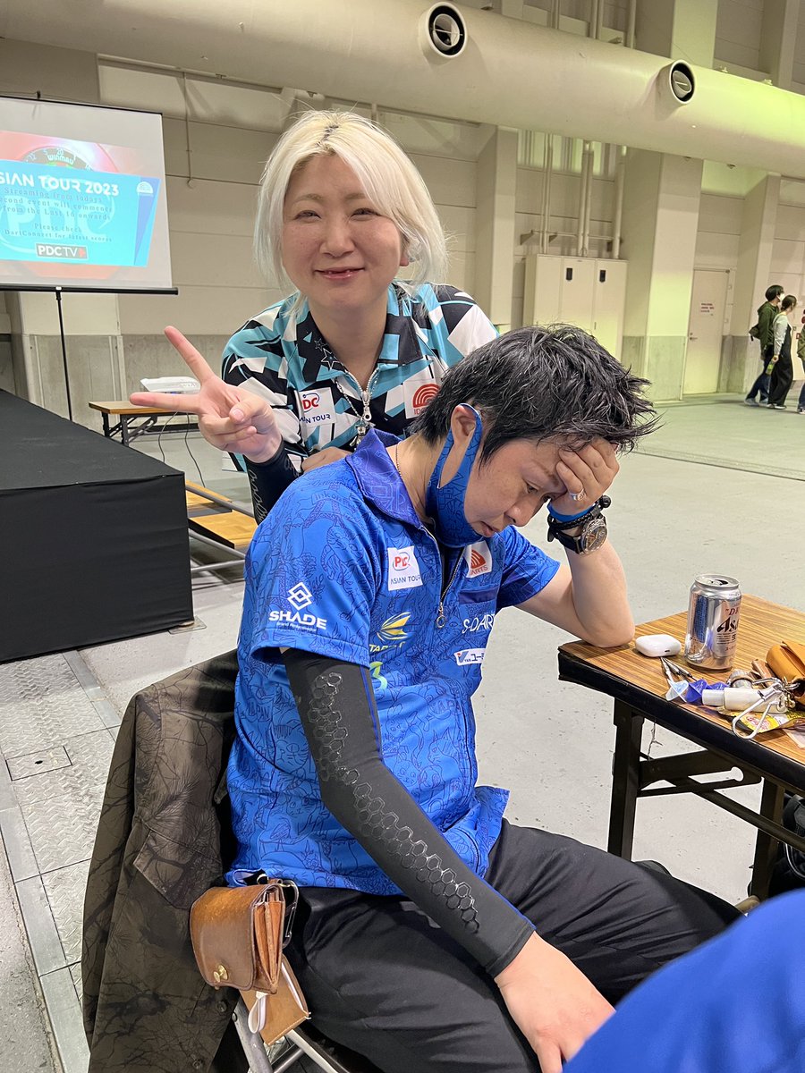 TOP128で対戦することとなった村松治樹選手と鈴木未来選手。 結果は4-1
