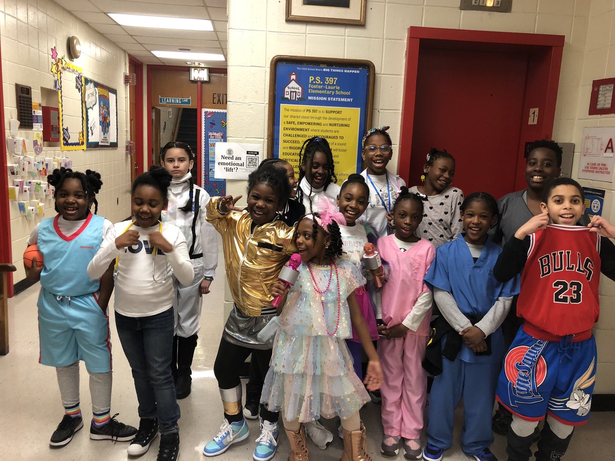 Thank you KidsThatCode Inc. representatives, Brooklyn Public Library and the NYC Court System for speaking at this year’s PS 397 Career Day! Our students learned by doing, including performing in a Mock Trial! Thank you staff, parents and students who embraced the day!