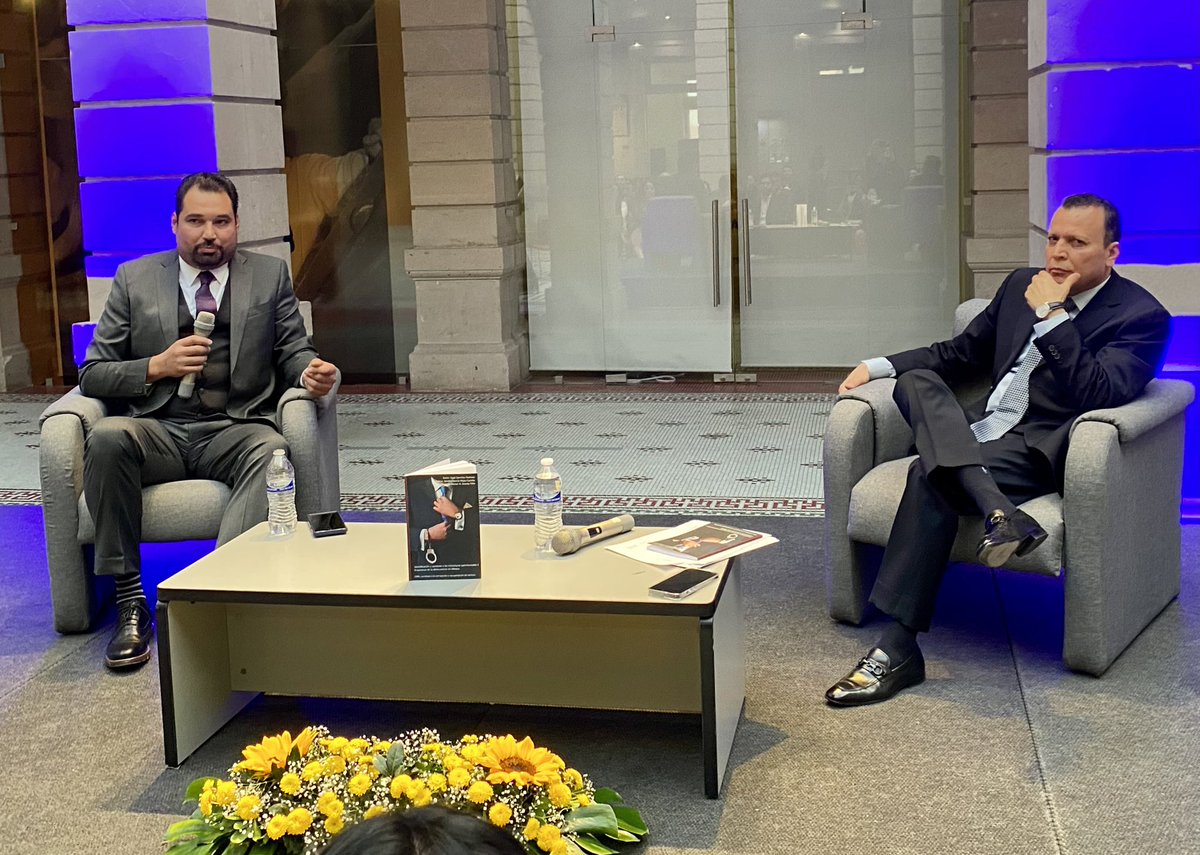alerascon's tweet photo. Hoy un muy buen amigo presentó su libro “Identificación y combate de las estructuras patrimoniales y financieras de la delincuencia en México” muchísimas felicidades Esaú y que sea el primero de muchos. @Hacosta_F @EsauSanchezPed1 @Hacosta_F https://t.co/PnMb9rvf0N