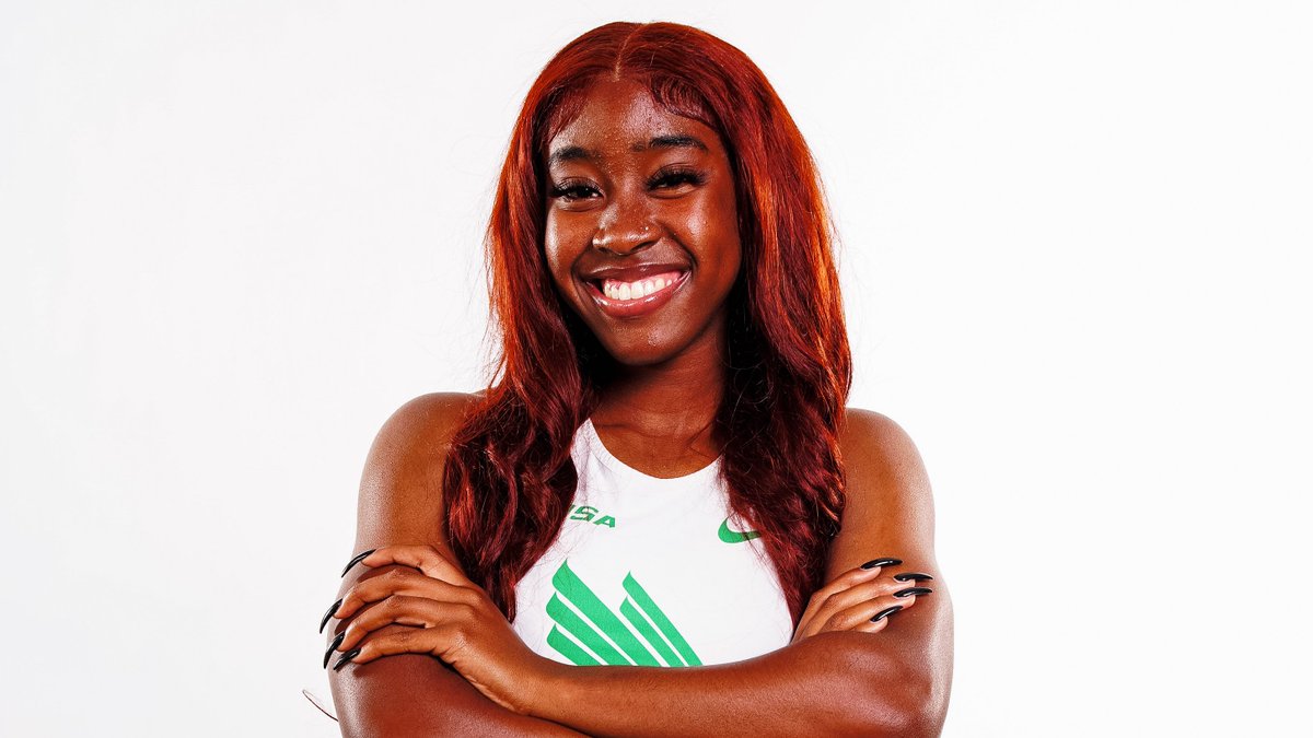 𝗪𝗼𝗺𝗲𝗻'𝘀 𝟮𝟬𝟬 𝗠𝗲𝘁𝗲𝗿𝘀 🥈 @kendahl_rayne finishes as the runner-up in her outdoor debut! ⏱️ 24.96 #GMG 🟢🦅