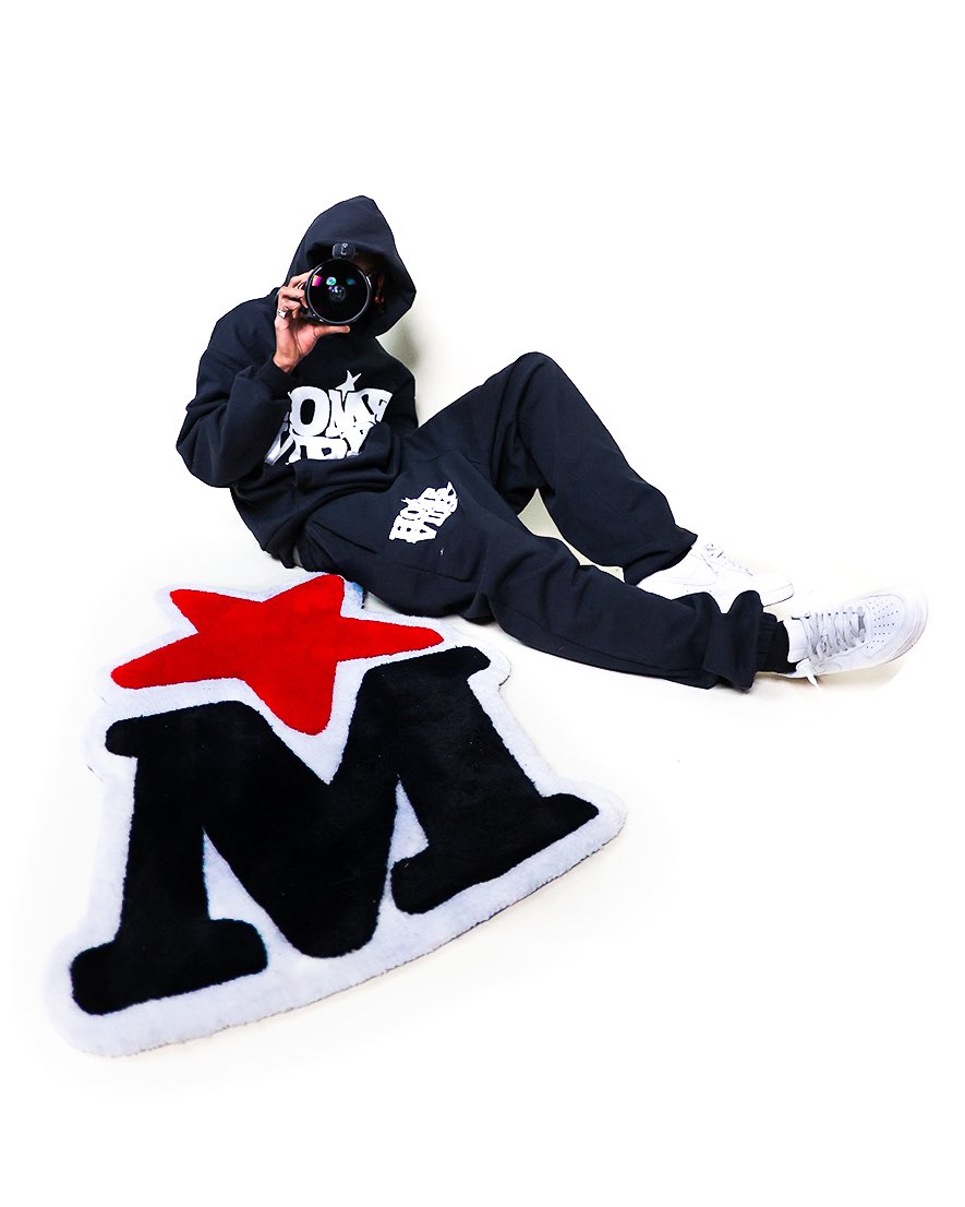 YOUR MULTIMEDIA tweet media