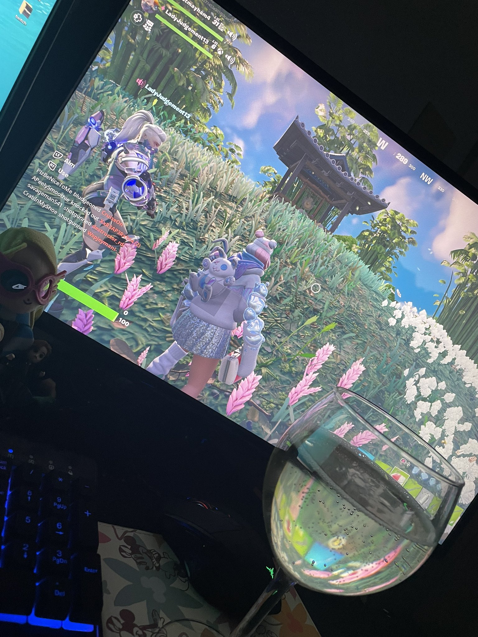 Playing for fun wine drunk Lol https://t.co/j1NLf32iv5
