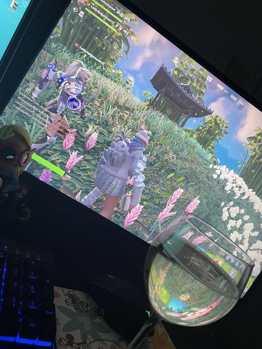 Playing for fun wine drunk Lol https://t.co/j1NLf32iv5<a href="/tag/goofy"class="tags"><span>#goofy</span></a><a href="/tag/twitchstreamers"class="tags"><span>#twitchstreamers</span></a><a href="/tag/fortnite"class="tags"><span>#fortnite</span></a>