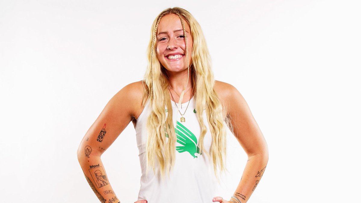 𝗪𝗼𝗺𝗲𝗻'𝘀 𝗣𝗼𝗹𝗲 𝗩𝗮𝘂𝗹𝘁 🥈 Natasha Corkerton-Purchas takes second with a jump of 10-8 (3.25m). #GMG 🟢🦅