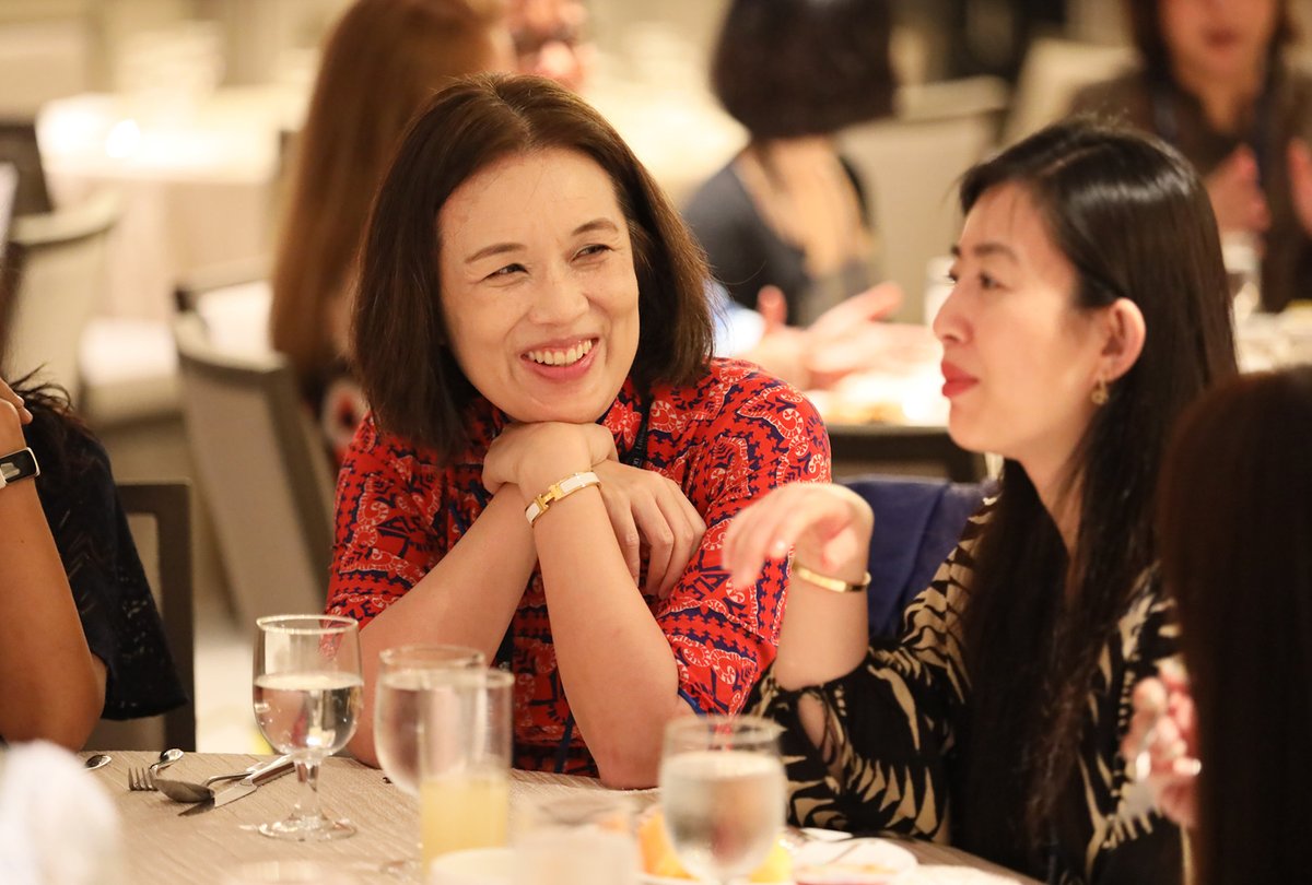 Wharton's tweet photo. As we celebrate #WomensHistoryMonth, there’s no better way to start #WhartonForum Day 2 than with an alumnae breakfast!

Led by Deputy Dean @NRothbard and Vice Dean @LRosenkopf, the inspiring session focused on mentoring and sponsorship. https://t.co/I3kwSOCJ83