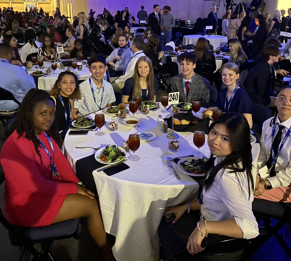 RockvaleDECA's tweet photo. Banquet Night a huge success, our members had tons of fun! #DECA #DECATNSCDC #GetTheEdge @DECAInc @decatn @rockvalecte https://t.co/CdtqBAlqsF