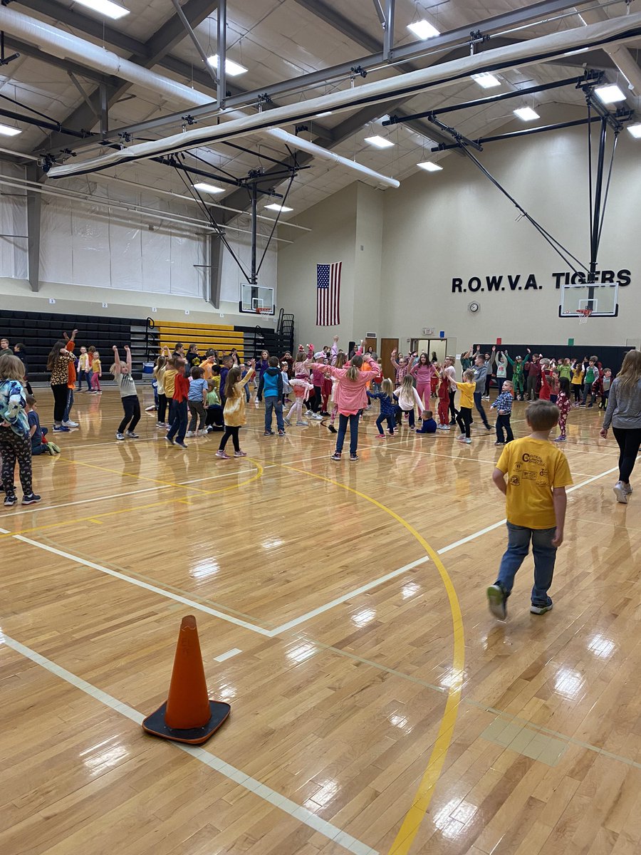 Mbclark_63's tweet photo. The Cha Cha Slide and Friday are the biggest hits for our Friday Morning Dance Party!  More students are on the dance floor than ever before!!!  ❤️❤️❤️
#rowvaelem #rowvastrong https://t.co/pvSU6cKEW3