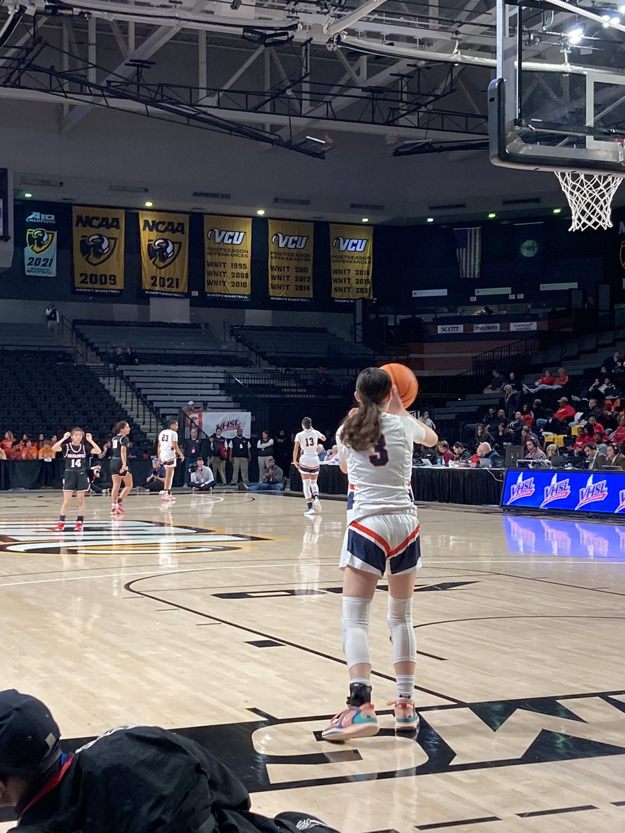 MHSLancers's tweet photo. Congratulations 🍾🎉🎊 to our Lady Lancers! I know it hurts now, but tomorrow realize how successful you were! We are proud of your accomplishments this season!! 👏👏🏀🎆 https://t.co/yenhwdl5p9