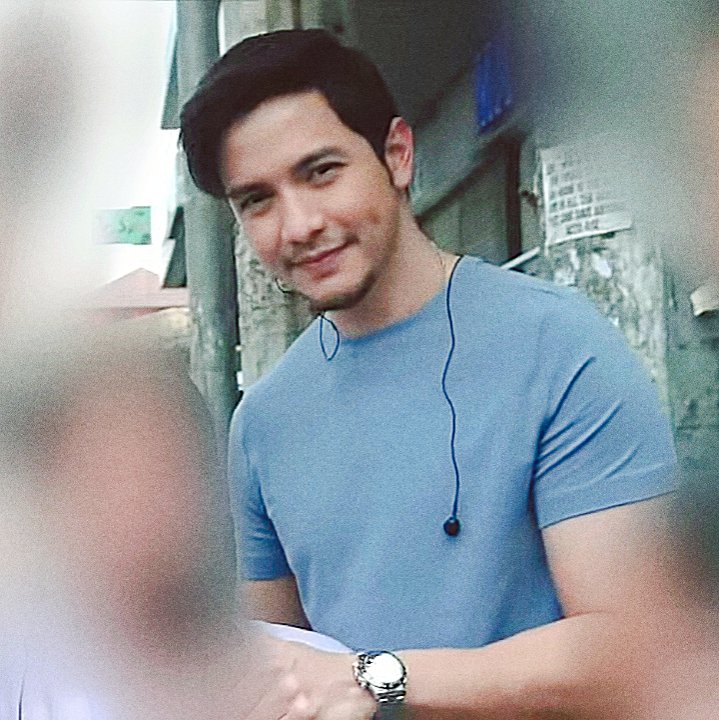 artemfaulkz's tweet photo. when he looked at the camera 🫠💙

#ALDENBackOnEB
ALDENWelcome BacktoEB
#ALDENRichards https://t.co/IqD6hQDZSg