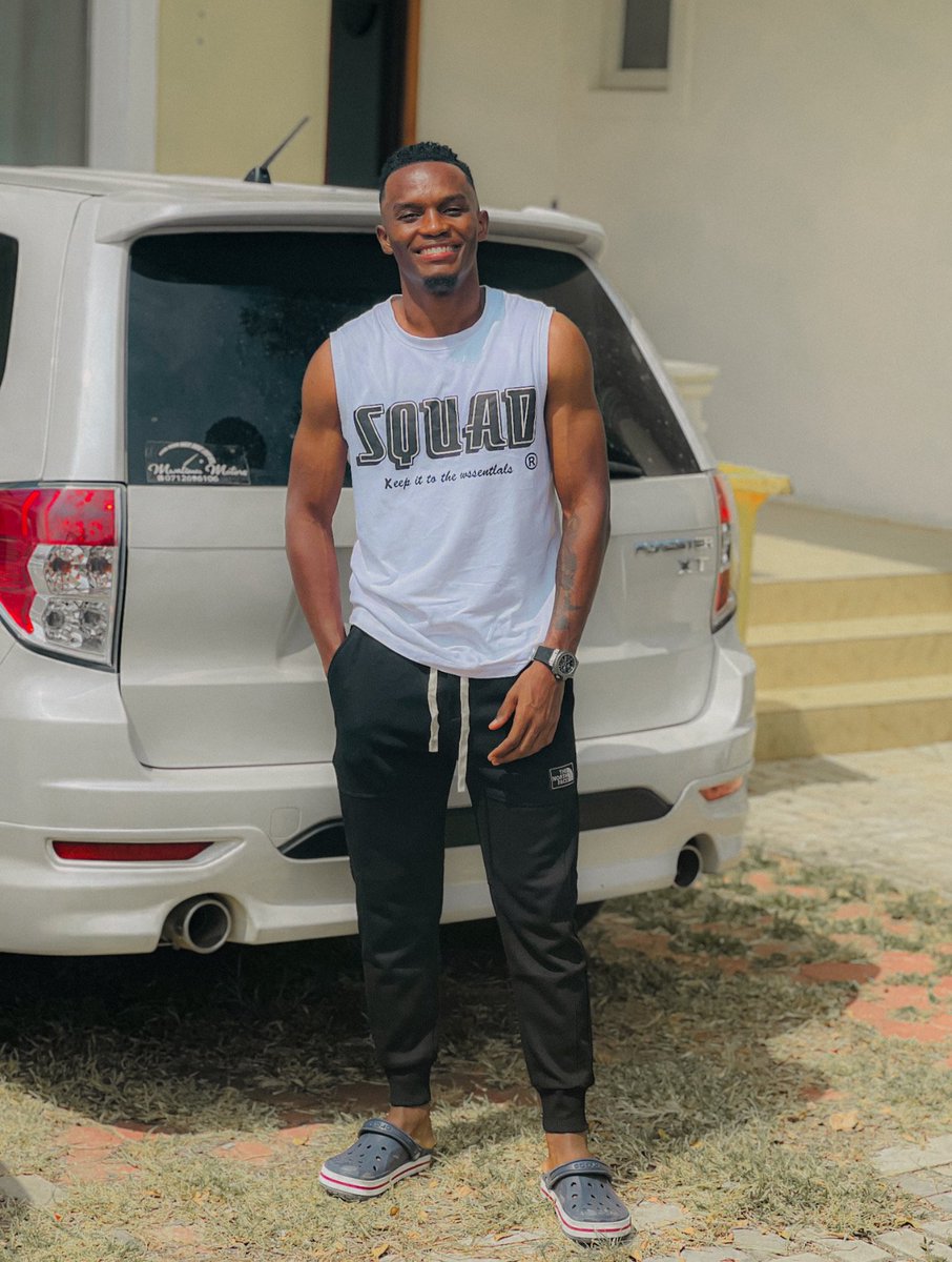 jobdick05's tweet image. Hakikisha mwili wako unakuwa Imara ili roho yako ione aibu kukata tamaa!! 🗜️

#TheCaptainShark 🦈