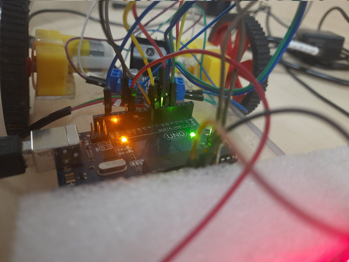 singh_pragyata's tweet image. First year Workshop.
AI Color detecting automobile
#roboticsproject #TeamAstros