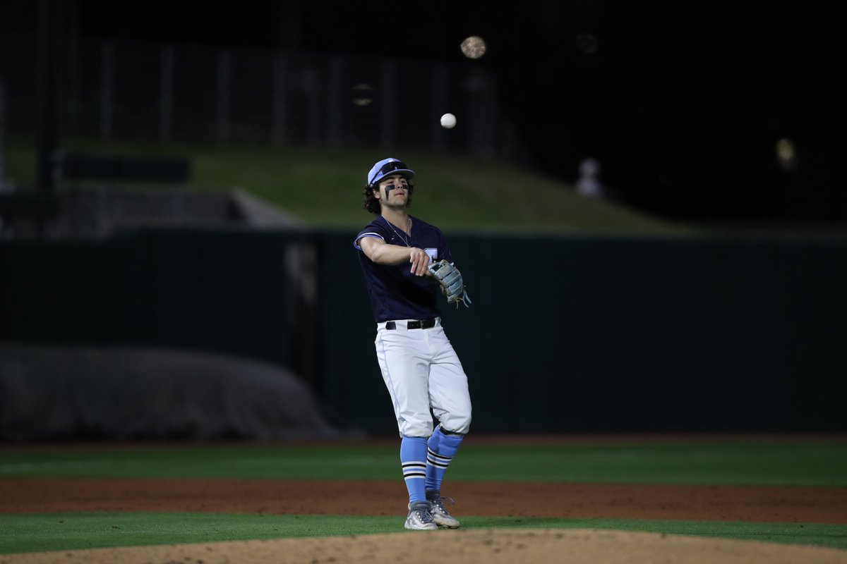 NCAABaseball's tweet image. Hear them ROAR! 🦁
Columbia conquers No. 18 Alabama in a 10-7 road win.
Photo Credit: Alabama Athletics
#NCAABaseball x 📸 @CULionsBaseball